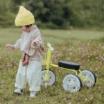 Prečo dieťaťu zaobstarať odrážadlo a ako vybrať to správne?