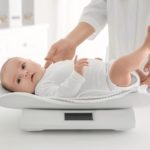 Prečo je dôležité mať doma dojčenskú váhu?