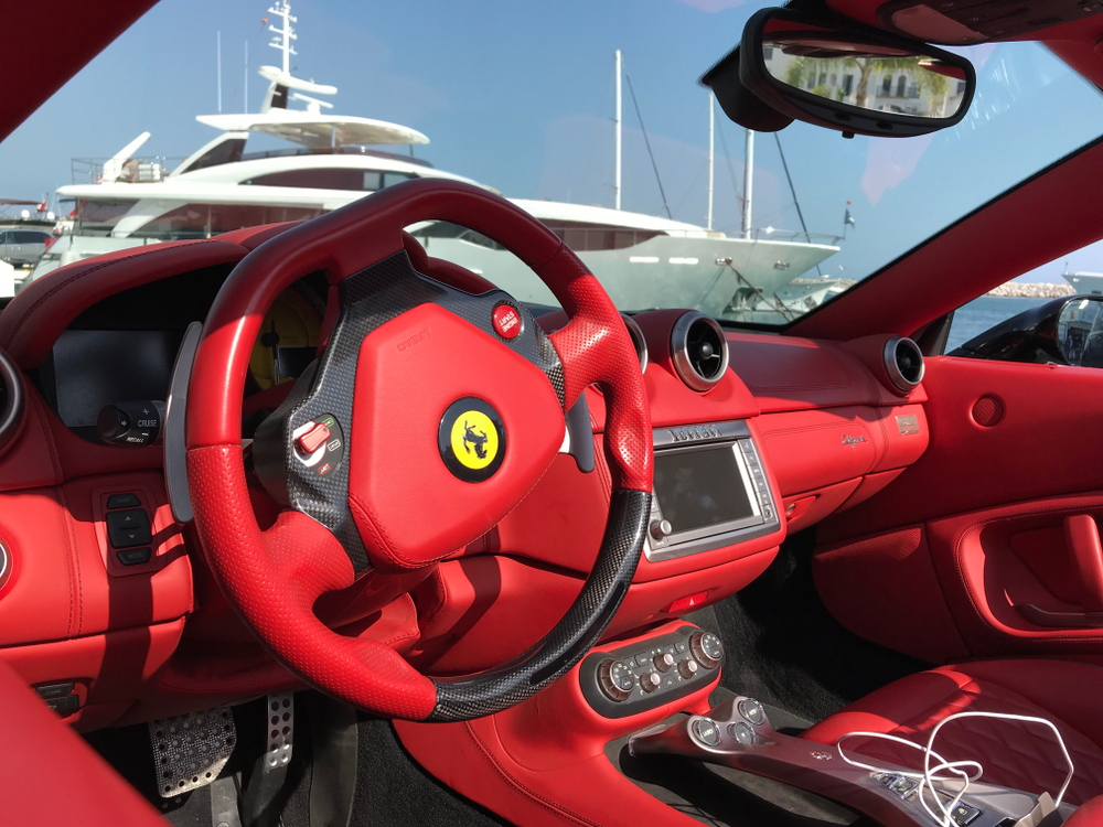 Táto vodná letná atrakcia vás ohromí. Na trh prichádza jet car.